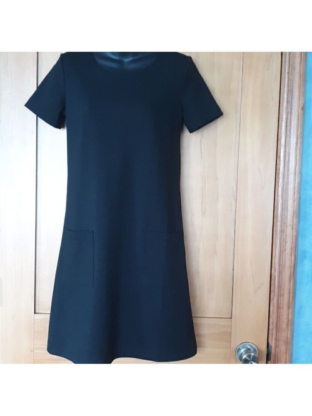 Gap black  dress - Picture 2 of 8